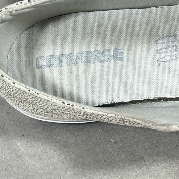 Converse CTAS Silver Metallic Lace Up Sneakers Women's Size 9 - Picture 7 of 10